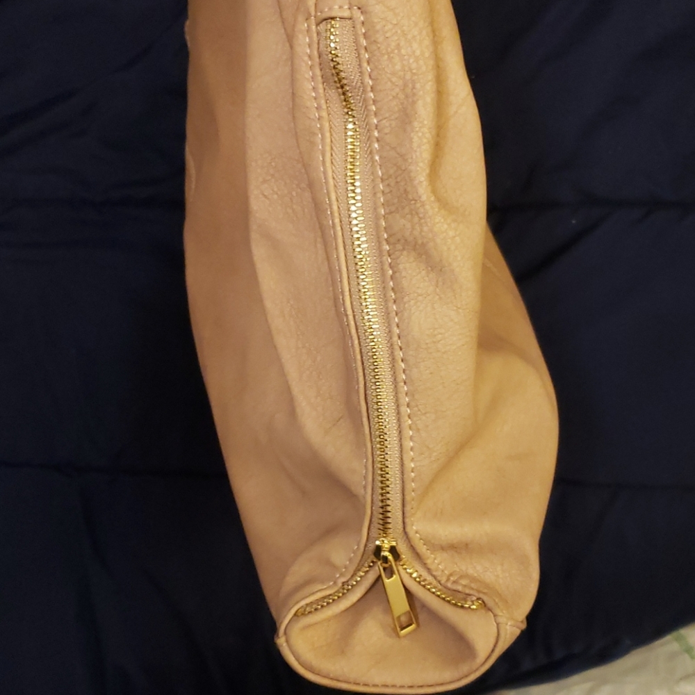 Purse - Picture 3 of 6